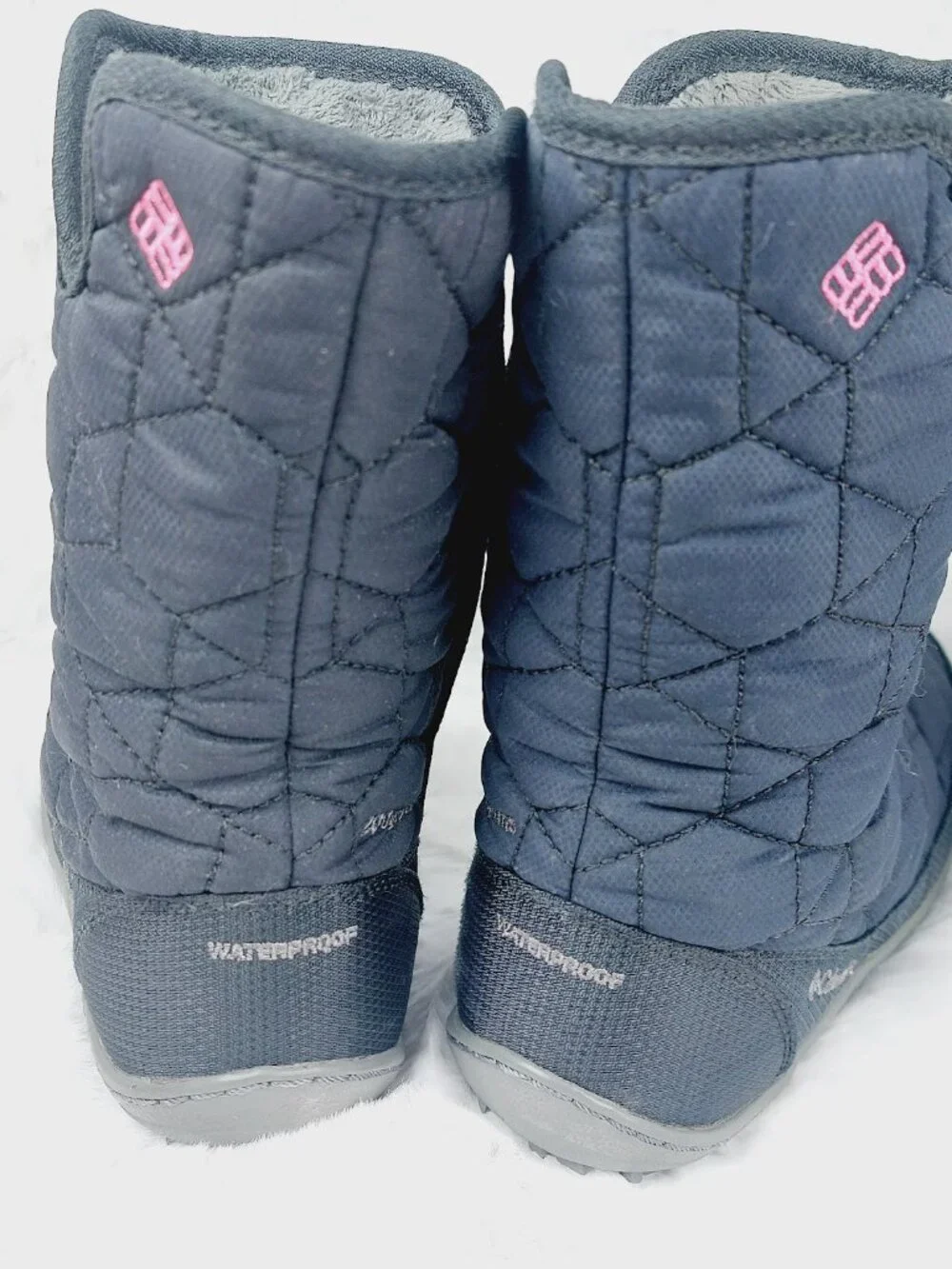 Columbia Girl's Black Minx Slip IV Waterproof Quilt Mid Snow Boots Size 2